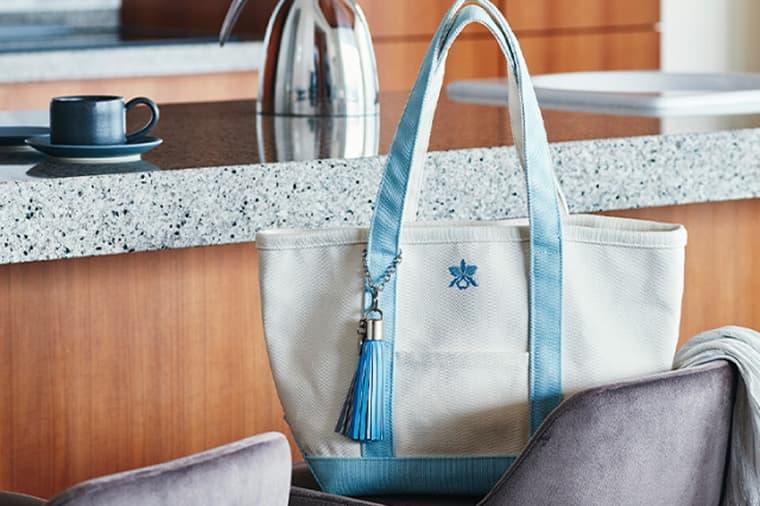 Image of the Halekulani Okinawa tote bag.